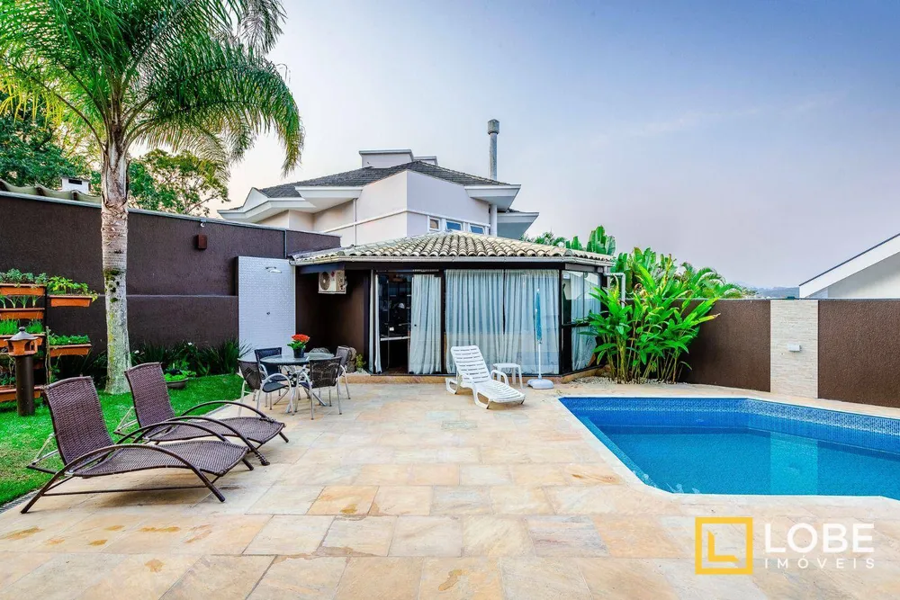 Casa, 3 quartos, 328 m² - Foto 40