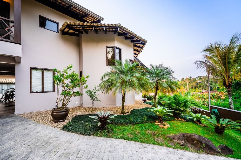 Casa à venda com 3 quartos, 328m² - Foto 6