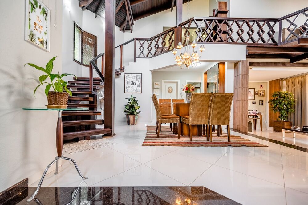 Casa à venda com 3 quartos, 328m² - Foto 17
