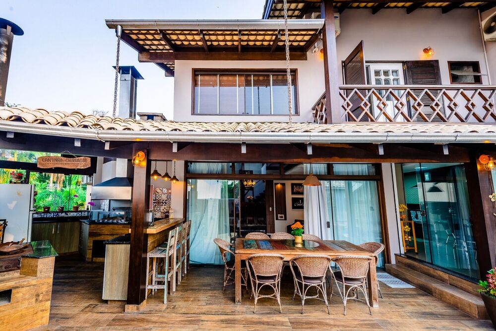 Casa à venda com 3 quartos, 328m² - Foto 4