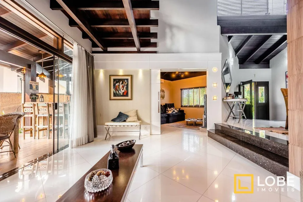 Casa, 3 quartos, 328 m² - Foto 41