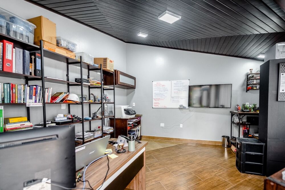 Casa à venda com 3 quartos, 328m² - Foto 13