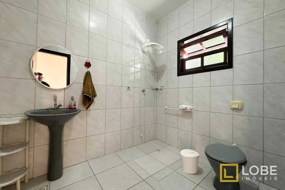 Casa, 4 quartos, 330 m² - Foto 6