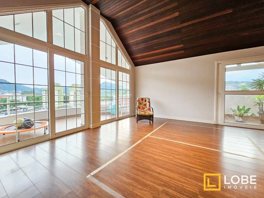 Casa, 3 quartos, 313 m² - Foto 8