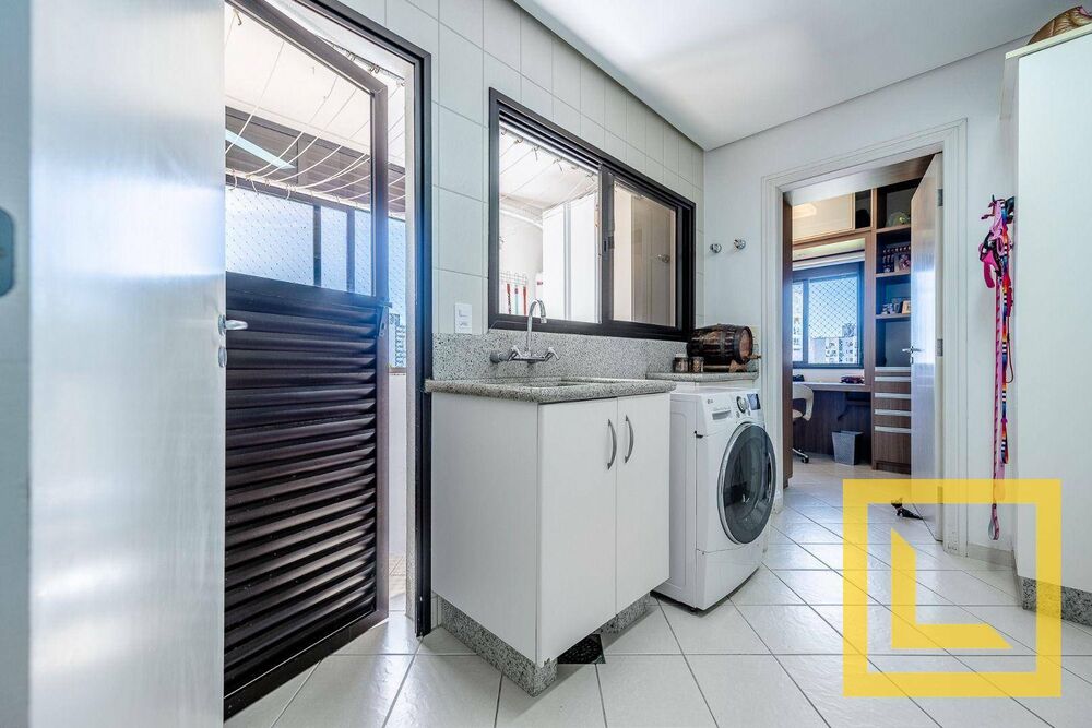 Apartamento, 4 quartos, 320 m² - Foto 2