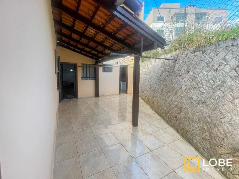 Casa, 3 quartos, 207 m² - Foto 3