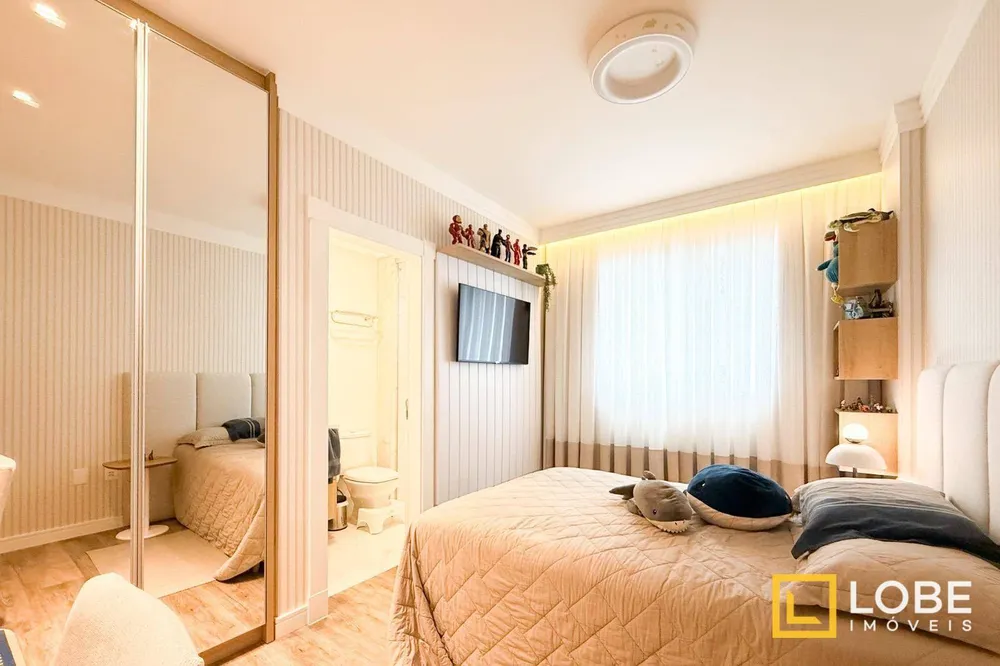 Apartamento, 4 quartos, 193 m² - Foto 2