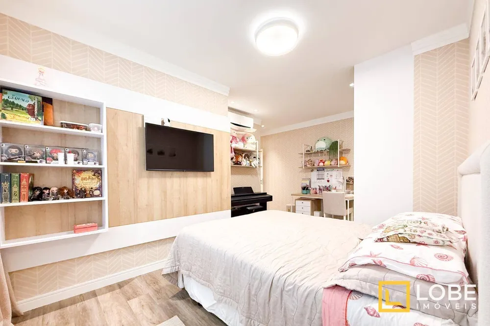 Apartamento, 4 quartos, 193 m² - Foto 1