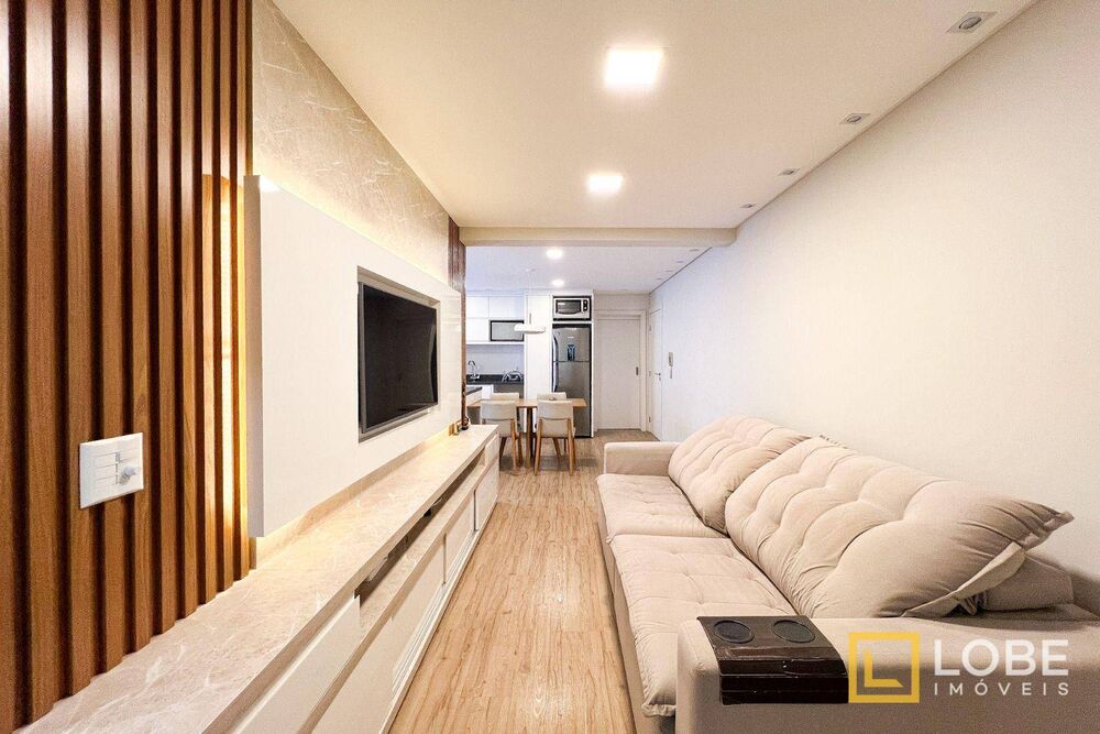 Apartamento à venda com 2 quartos, 75m² - Foto 2