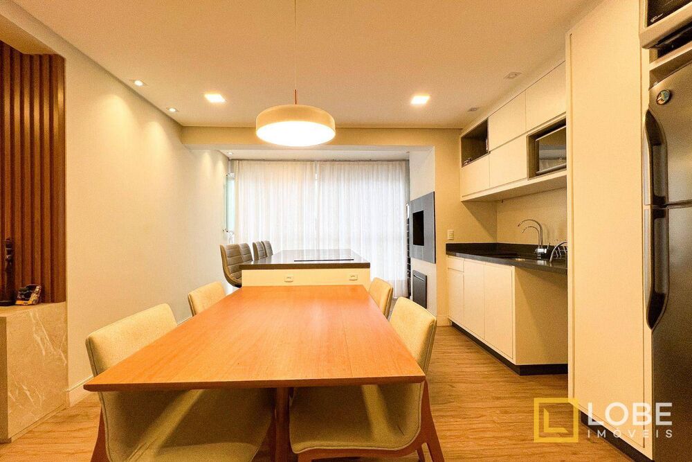 Apartamento à venda com 2 quartos, 75m² - Foto 4