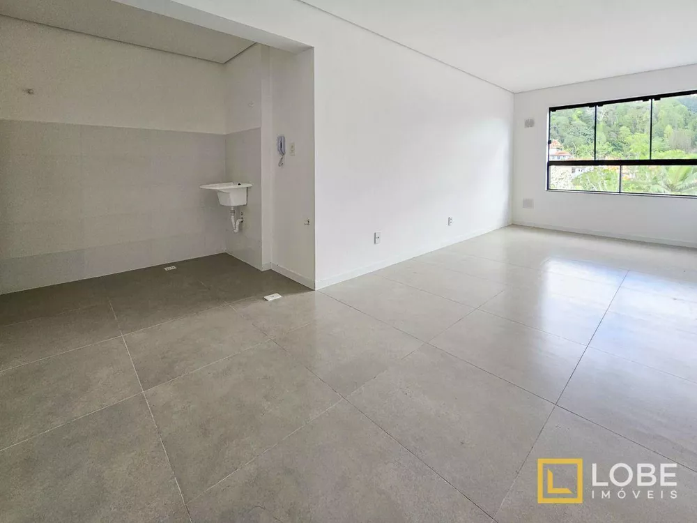 Apartamento à venda com 2 quartos, 63m² - Foto 1