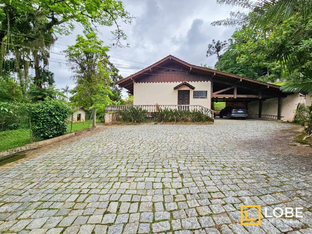 Casa, 5 quartos, 391 m² - Foto 1