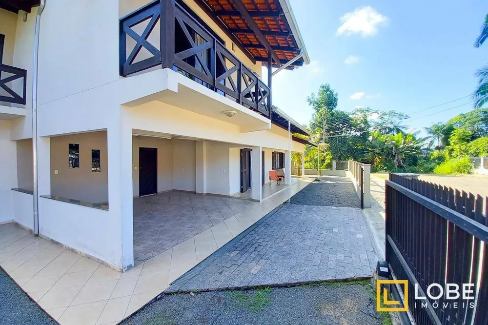 Casa, 4 quartos, 220 m² - Foto 3