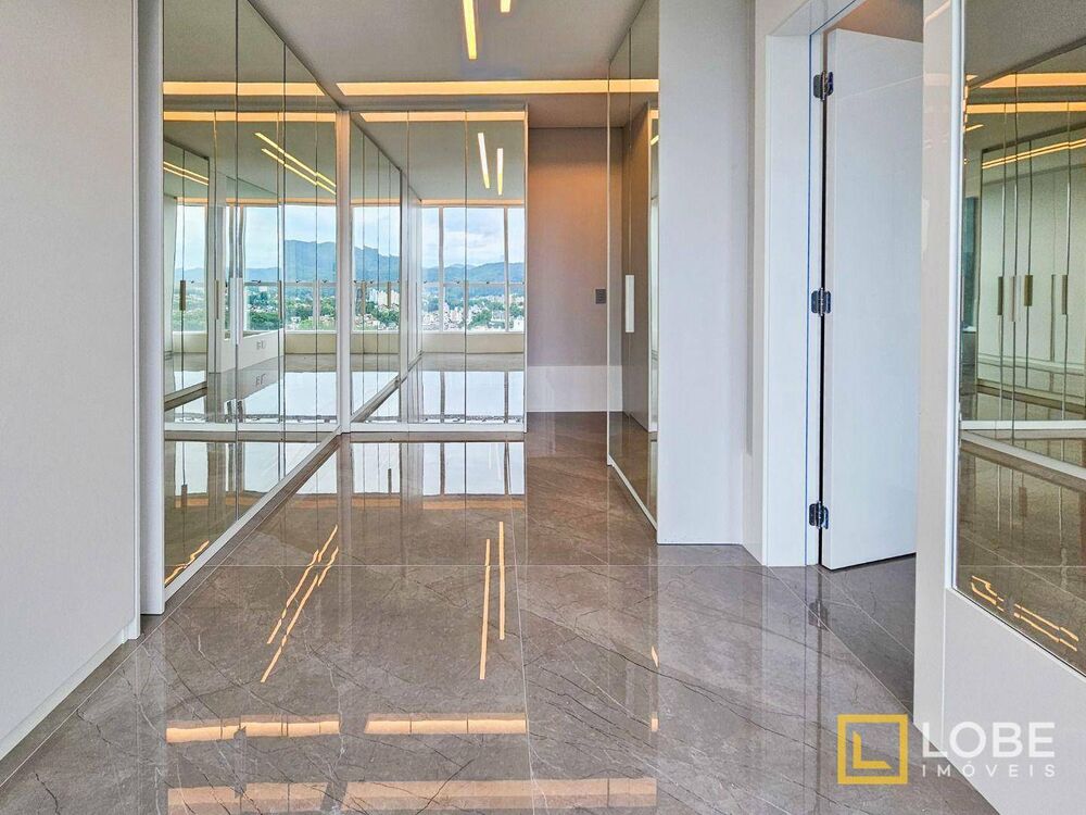 Cobertura, 3 quartos, 318 m² - Foto 17