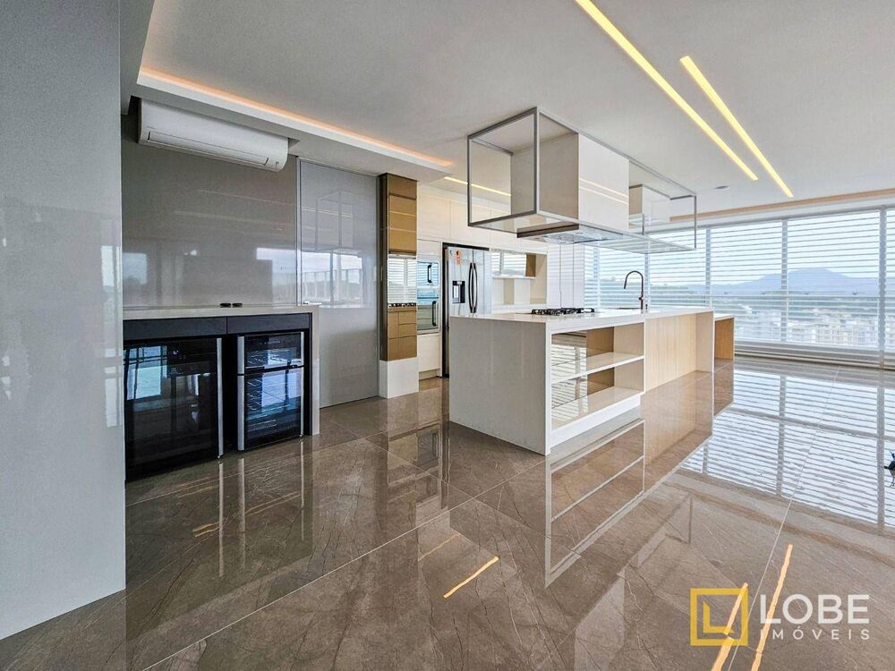 Cobertura, 3 quartos, 318 m² - Foto 3