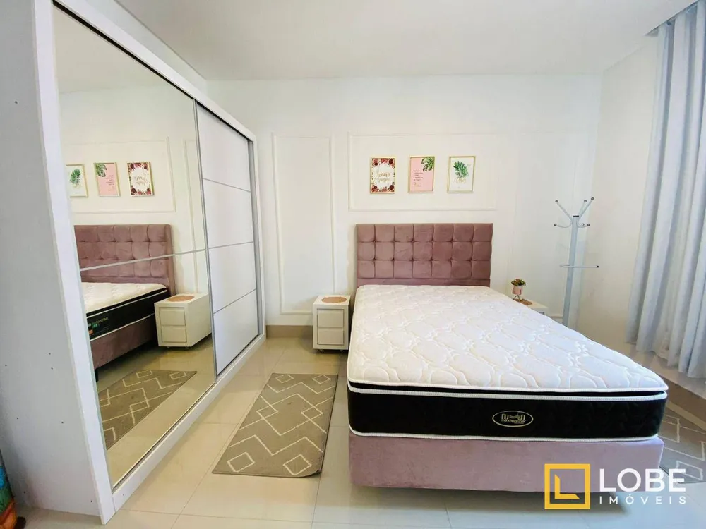 Apartamento, 3 quartos, 130 m² - Foto 2