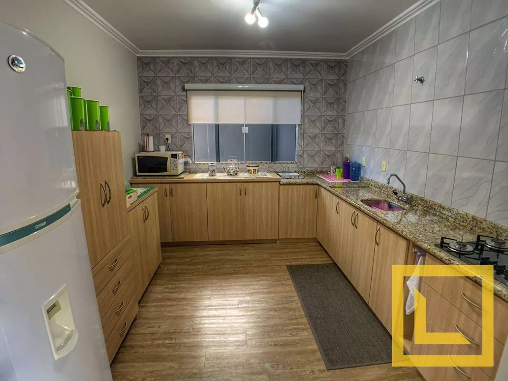 Casa, 3 quartos, 192 m² - Foto 3
