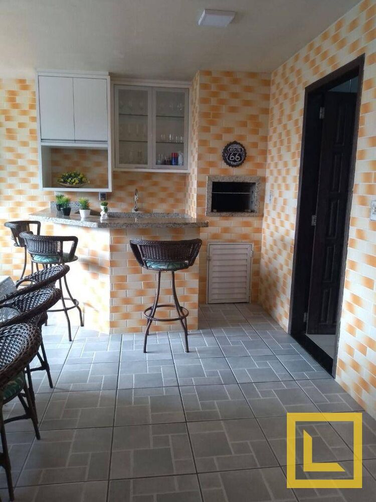 Casa, 3 quartos, 325 m² - Foto 2