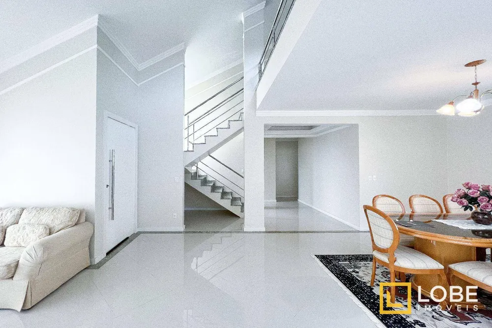 Casa, 3 quartos, 281 m² - Foto 13