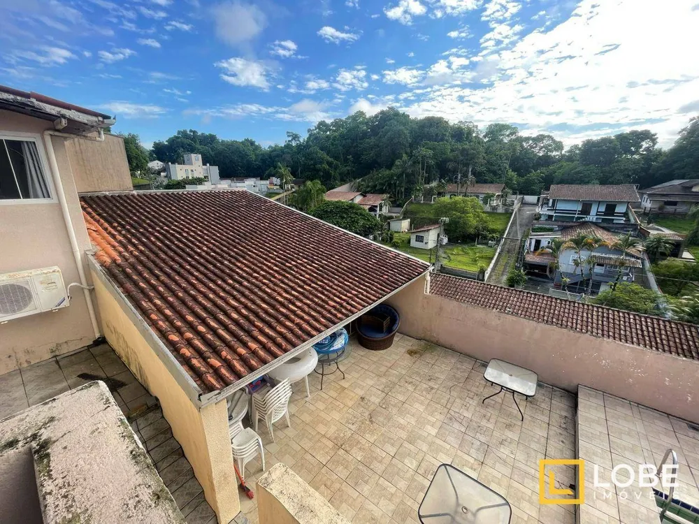 Casa, 4 quartos, 267 m² - Foto 1