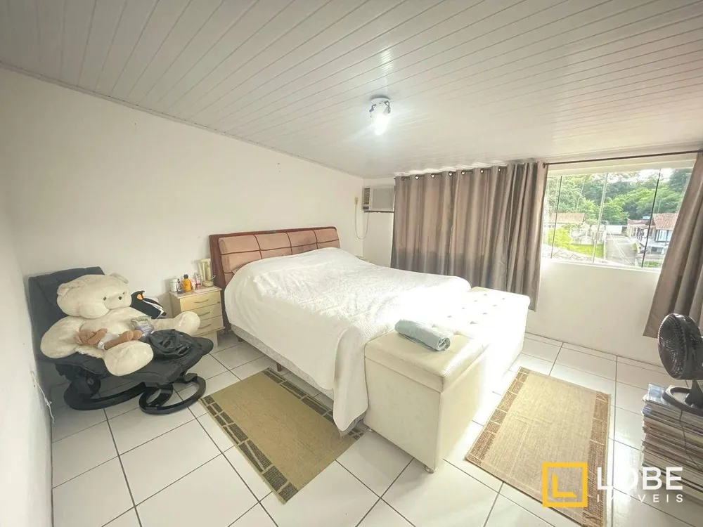 Casa, 4 quartos, 267 m² - Foto 9