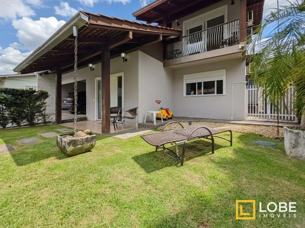 Casa, 3 quartos, 188 m² - Foto 1