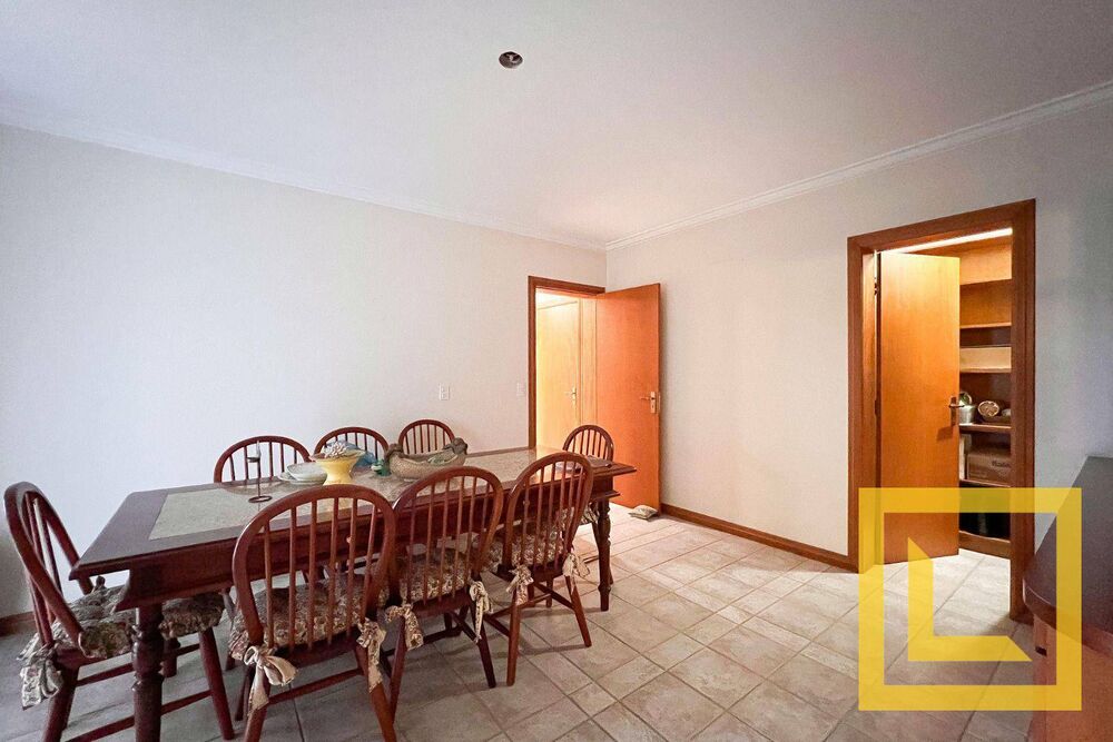 Apartamento à venda com 4 quartos, 320m² - Foto 7