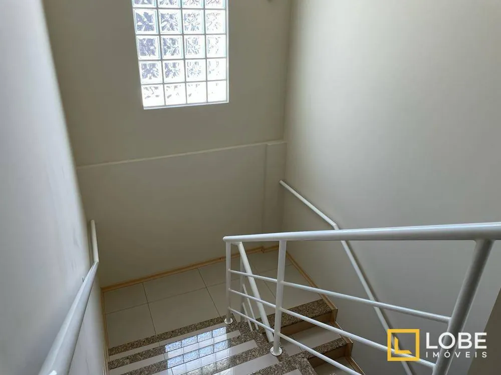 Casa, 4 quartos, 250 m² - Foto 3