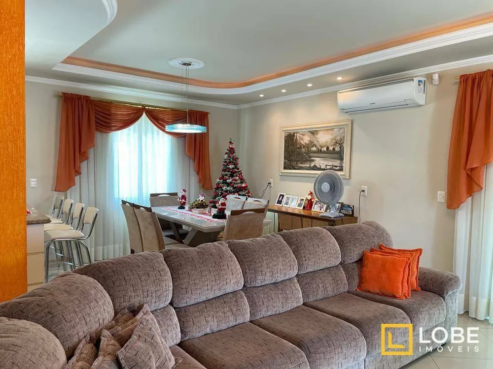 Casa, 4 quartos, 250 m² - Foto 4