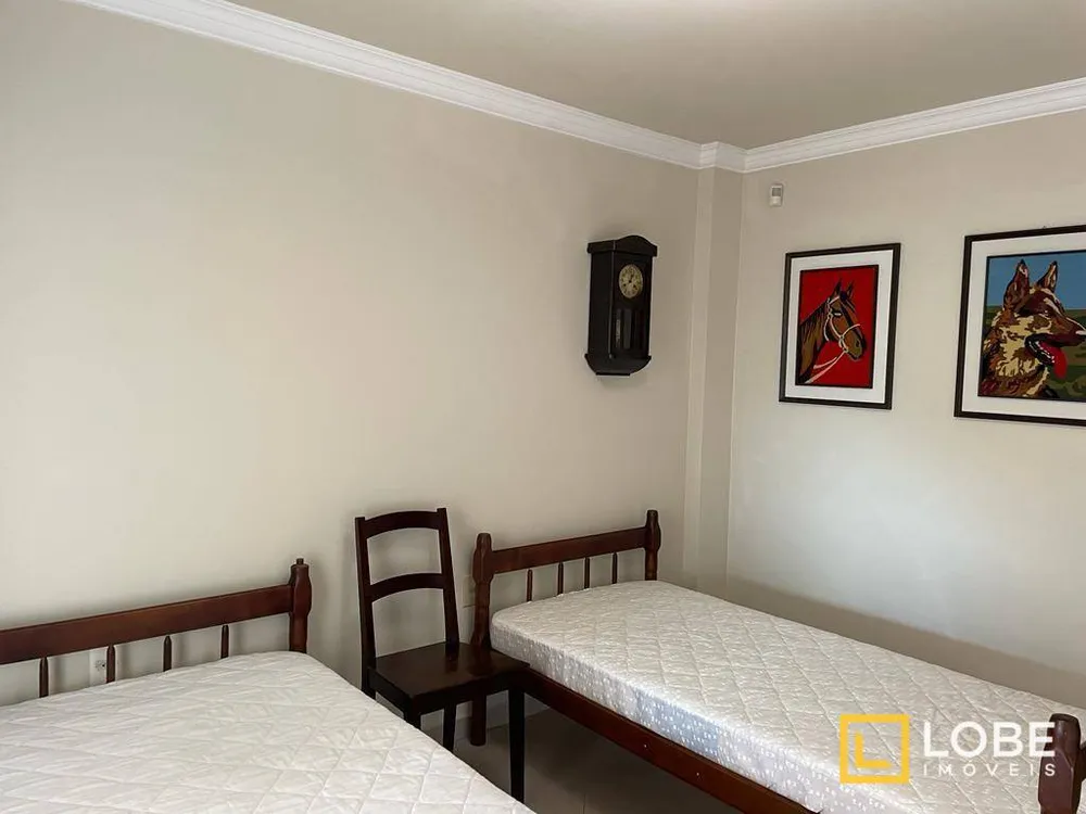 Casa, 4 quartos, 250 m² - Foto 9