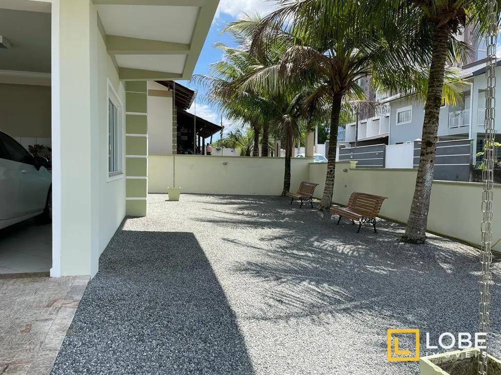 Casa, 4 quartos, 250 m² - Foto 2