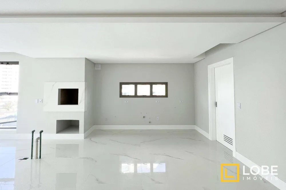 Apartamento, 3 quartos, 137 m² - Foto 2