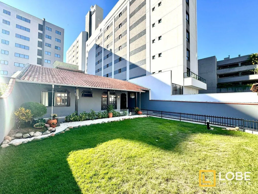 Casa, 3 quartos, 230 m² - Foto 2