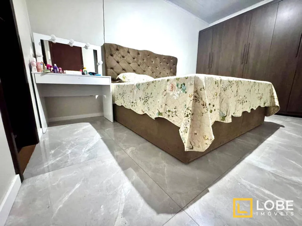Casa, 3 quartos, 230 m² - Foto 9