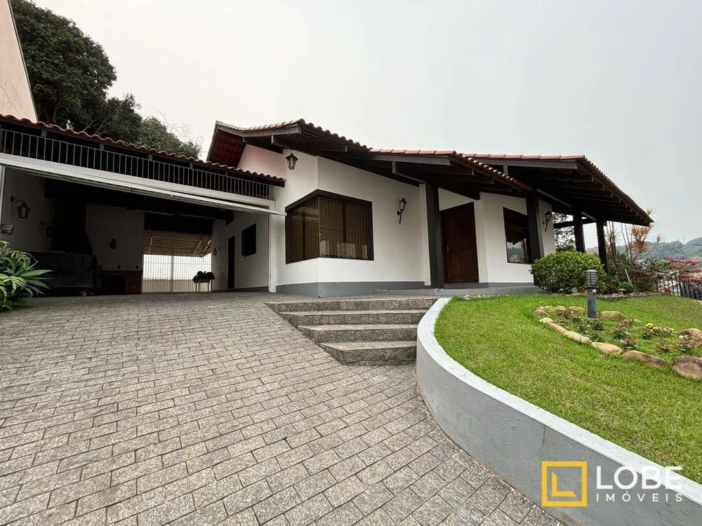 Casa, 2 quartos, 200 m² - Foto 1