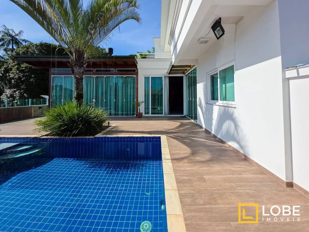 Casa, 3 quartos, 431 m² - Foto 1