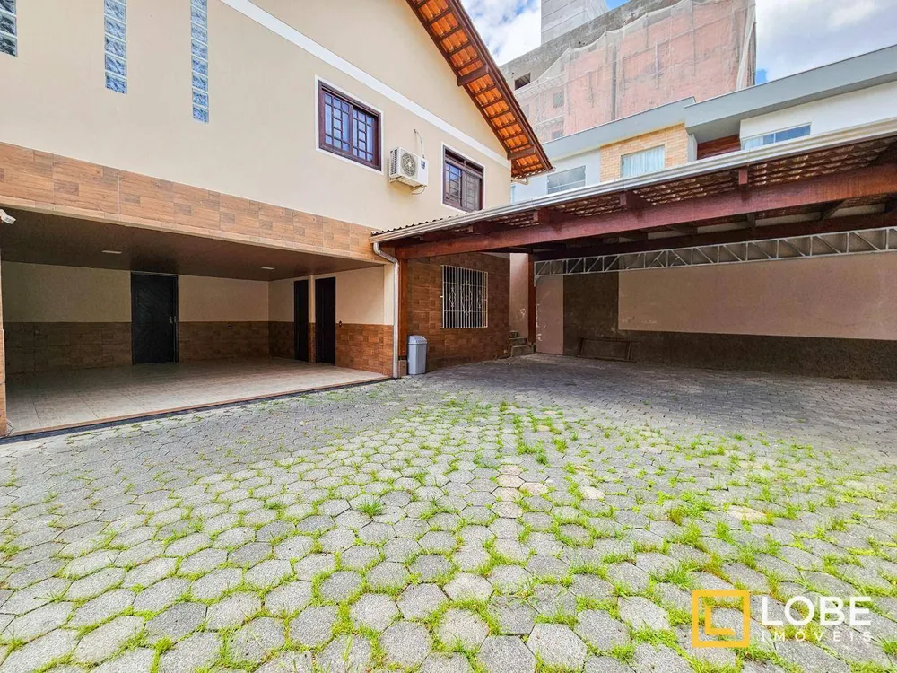 Casa, 3 quartos, 300 m² - Foto 2