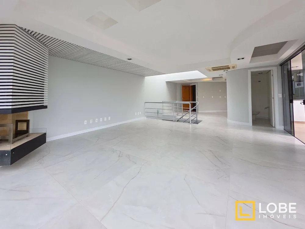 Cobertura, 3 quartos, 269 m² - Foto 4