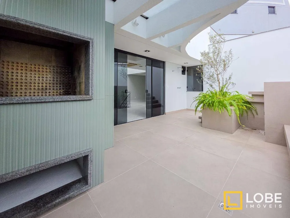 Cobertura, 3 quartos, 269 m² - Foto 2