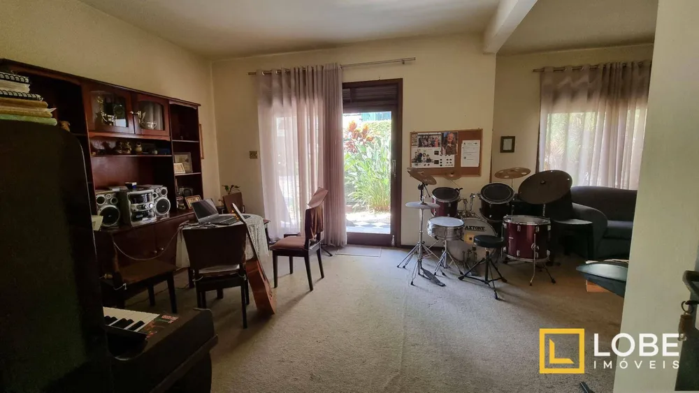 Casa, 5 quartos, 250 m² - Foto 3