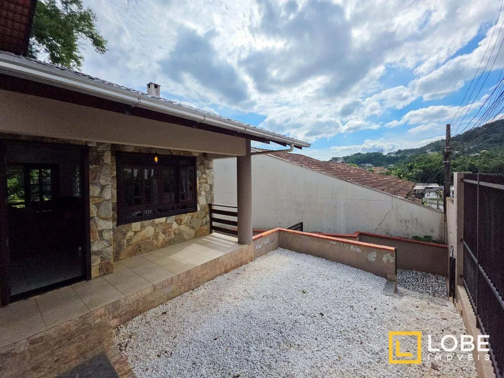Casa, 3 quartos, 250 m² - Foto 2