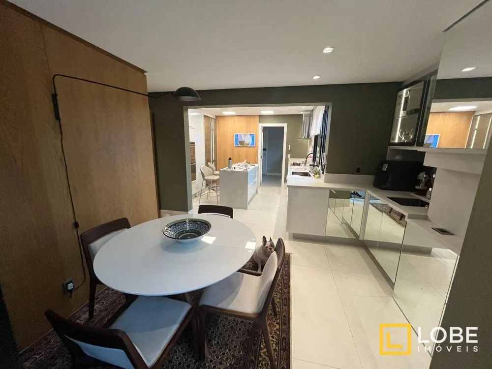 Apartamento, 3 quartos, 198 m² - Foto 10