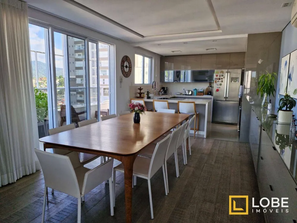 Cobertura, 3 quartos, 318 m² - Foto 1