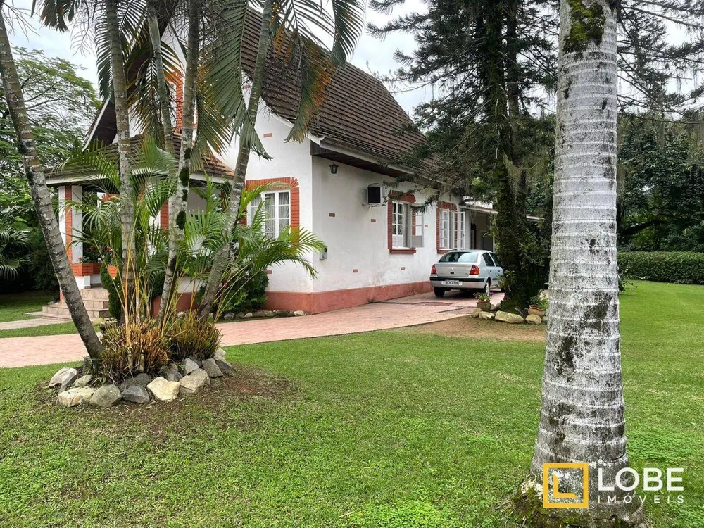 Casa, 3 quartos, 180 m² - Foto 1