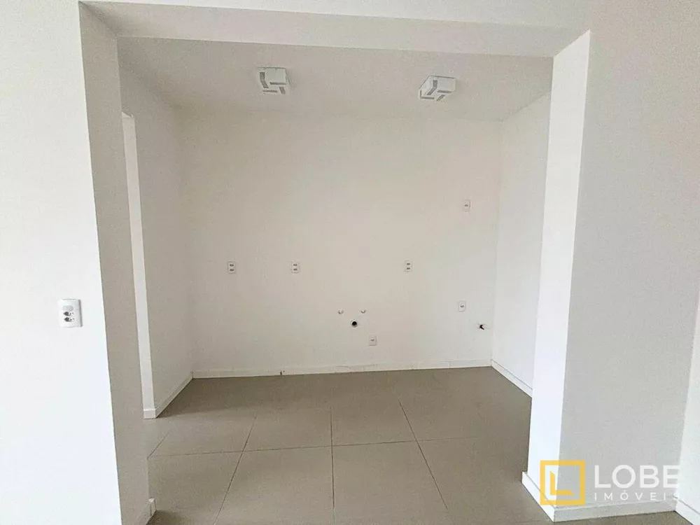 Apartamento à venda com 2 quartos, 85m² - Foto 3