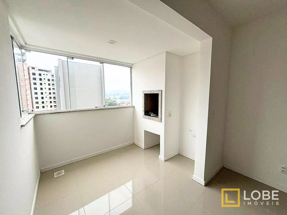 Apartamento à venda com 2 quartos, 85m² - Foto 1