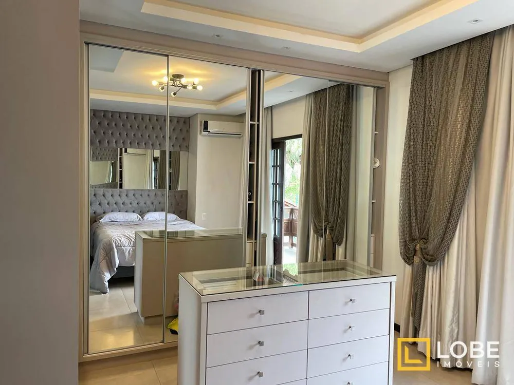 Casa, 4 quartos, 340 m² - Foto 33