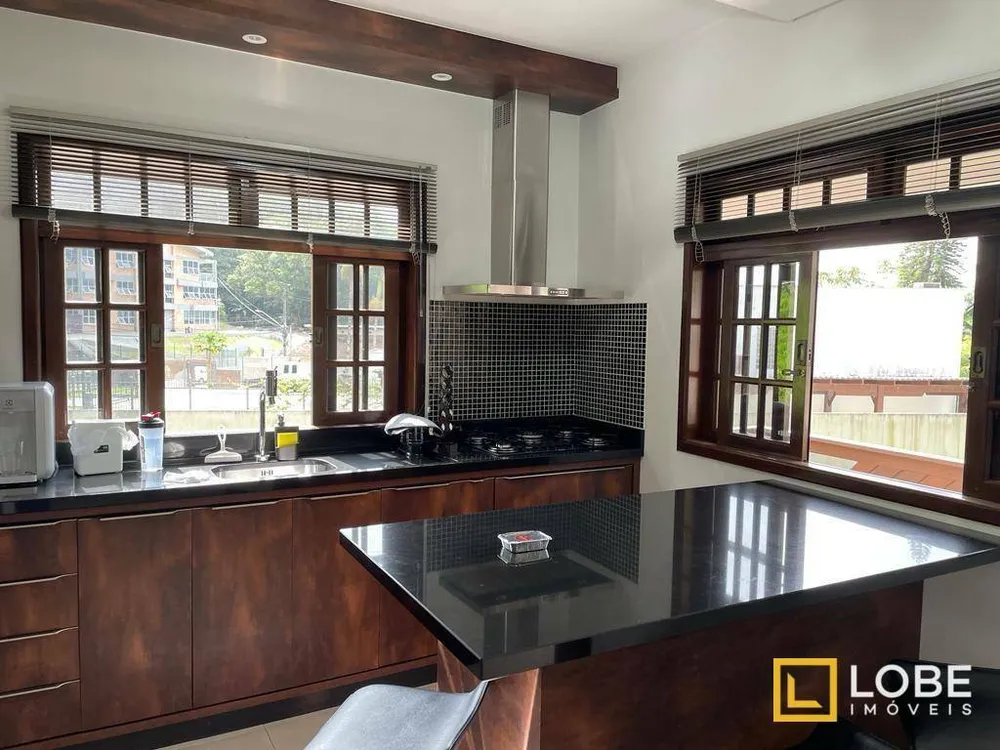 Casa, 4 quartos, 340 m² - Foto 26
