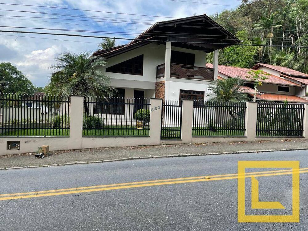 Casa, 4 quartos, 340 m² - Foto 1