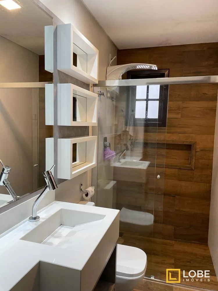 Casa, 4 quartos, 340 m² - Foto 32